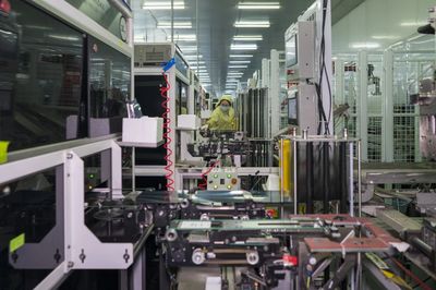 無錫市惠山區(qū)人民政府 擁抱互聯(lián)網(wǎng)+，打造智慧服務(wù)新標(biāo)桿